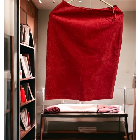 Leather Suede Red Mini Skirt SZ 4 International Rinzi Collection Vintage 1980's - Picture 1 of 7